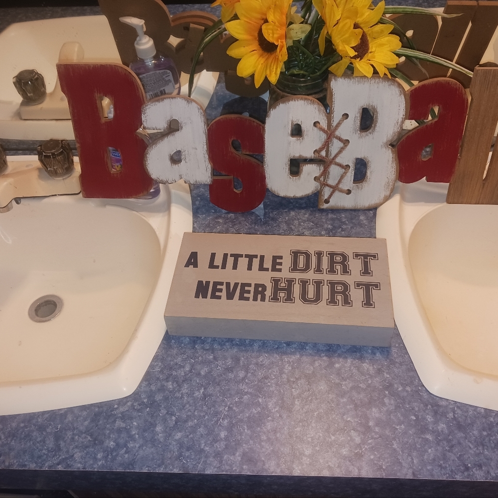 Baseball home decor
